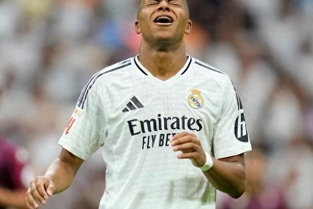 爱游戏官网入口姆巴佩在湖人比赛中战术调整,出色防守引发热议!